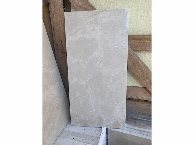 Natuursteen marmer beige gepolijst 30x60x2 cm tegel 36 m² - afbeelding 5 van  5