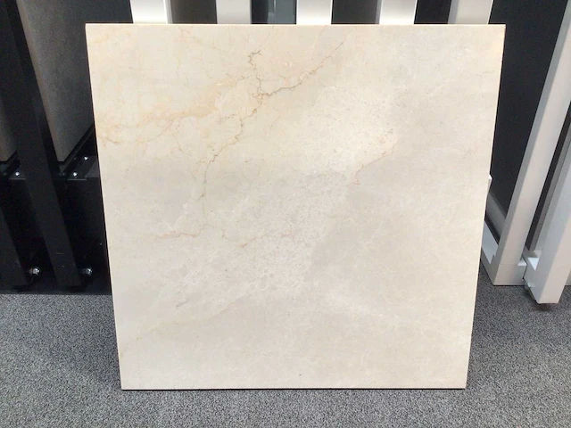 Natuursteen marmer beige gepolijst tegel 60x60x2 cm 54 m² - afbeelding 1 van  7