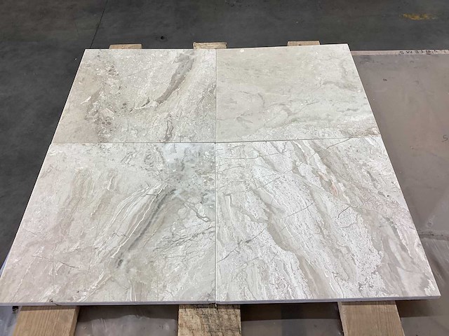 Natuursteen marmer beige gezoet 30,5x30,5 cm tegel 33,5 m² - afbeelding 10 van  15