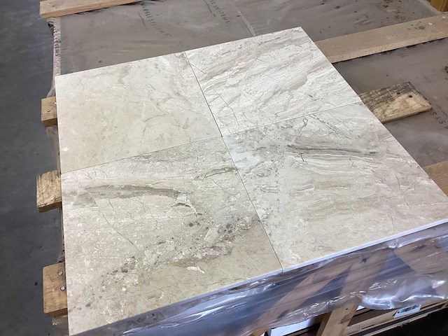 Natuursteen marmer beige gezoet 30,5x30,5 cm tegel 33,5 m² - afbeelding 8 van  15