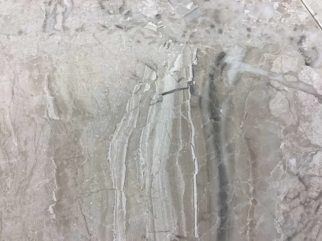 Natuursteen marmer beige gezoet 30,5x30,5 cm tegel 33,5 m² - afbeelding 2 van  15