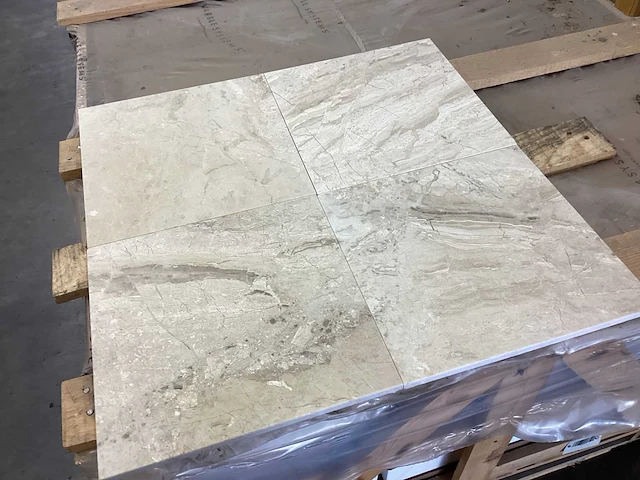Natuursteen marmer beige gezoet 30,5x30,5 cm tegel 33,5 m² - afbeelding 10 van  15