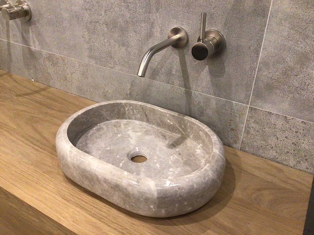 Natuursteen marmer beige oval wastafel 47x34x10 cm - afbeelding 3 van  4