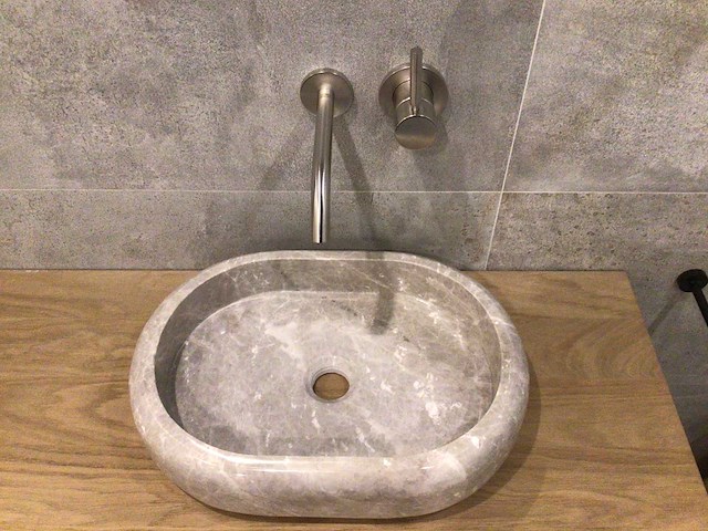 Natuursteen marmer beige oval wastafel 47x34x10 cm - afbeelding 2 van  3