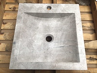 Natuursteen marmer beige wastafel 45x46 cm - afbeelding 1 van  3