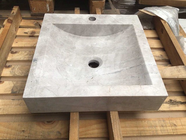 Natuursteen marmer beige wastafel 45x46 cm - afbeelding 2 van  3