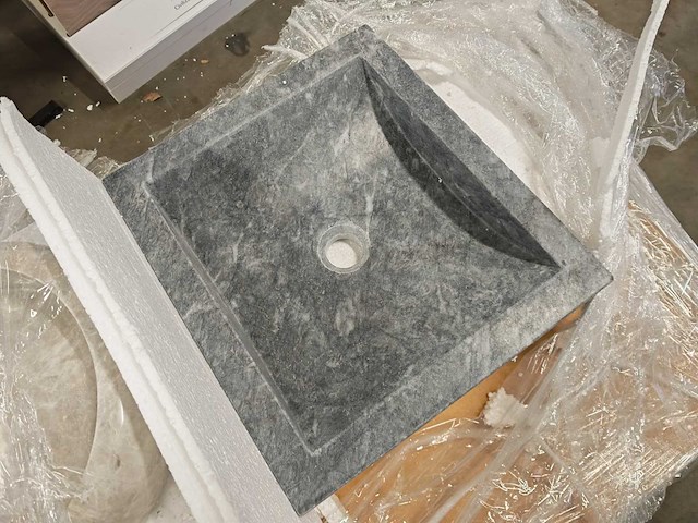 Natuursteen marmer black wastafel 45x40x10 cm - afbeelding 4 van  5