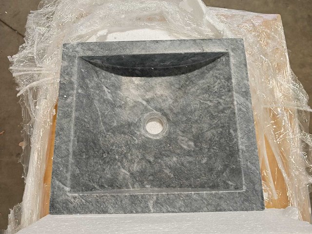 Natuursteen marmer black wastafel 45x40x10 cm - afbeelding 1 van  4