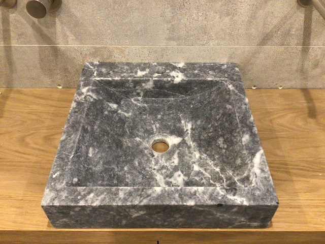 Natuursteen marmer black wastafel 45x46 cm - afbeelding 2 van  4