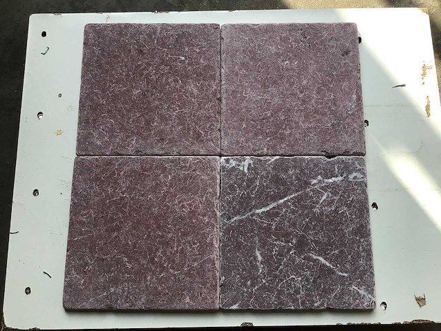 Natuursteen marmer bordeaux 20x20 cm tegels 13 m² - afbeelding 1 van  3