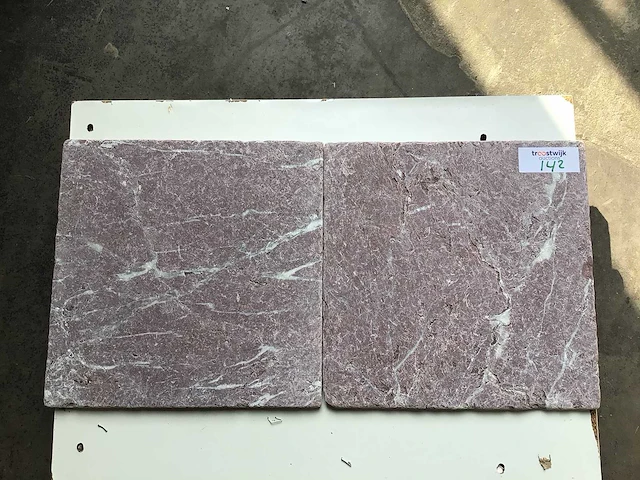 Natuursteen marmer bordeaux 30,5x30,5 cm tegels 20,46 m² - afbeelding 1 van  2