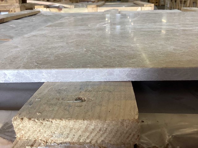 Natuursteen marmer cappucino gezoet 30,5x61 cm tegel 26 m² - afbeelding 4 van  13