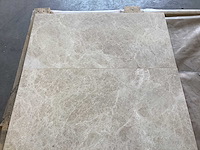 Natuursteen marmer cappucino gezoet 30,5x61 cm tegel 26 m² - afbeelding 3 van  15