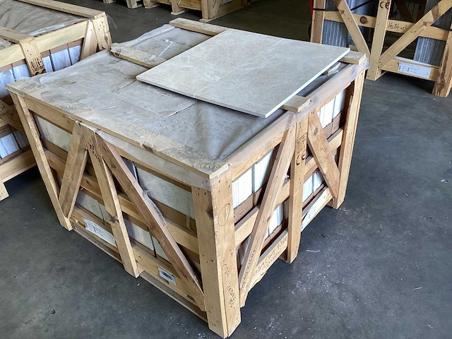 Natuursteen marmer cappucino gezoet 30,5x61 cm tegel 26 m² - afbeelding 6 van  15