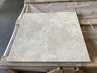 Natuursteen marmer cappucino gezoet 30,5x61 cm tegel 26 m² - afbeelding 8 van  15