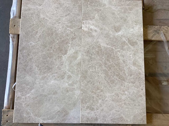 Natuursteen marmer cappucino gezoet 30,5x61 cm tegel 26 m² - afbeelding 14 van  15