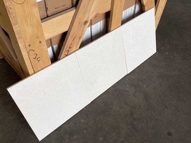 Natuursteen marmer champagne gepolijst 30,5x30,5 cm tegel 33 m² - afbeelding 4 van  14