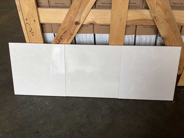 Natuursteen marmer champagne gepolijst 30,5x30,5 cm tegel 33 m² - afbeelding 2 van  14