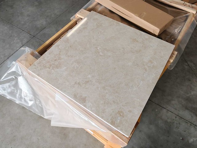 Natuursteen marmer creme gepolijst 60x60x2 cm tegels 33,5 m² - afbeelding 2 van  3
