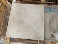 Natuursteen marmer creme gepolijst 61x61x2 cm tegels 50,25 m² - afbeelding 2 van  6