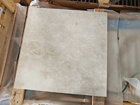 Natuursteen marmer creme gepolijst 61x61x2 cm tegels 83,75 m² - afbeelding 2 van  6