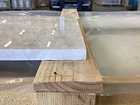 Natuursteen marmer creme gepolijst vloertegel 30x60x2 cm 56.16 m² - afbeelding 2 van  12