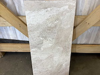 Natuursteen marmer creme gepolijst vloertegel 30x60x2 cm 56.16 m² - afbeelding 3 van  8