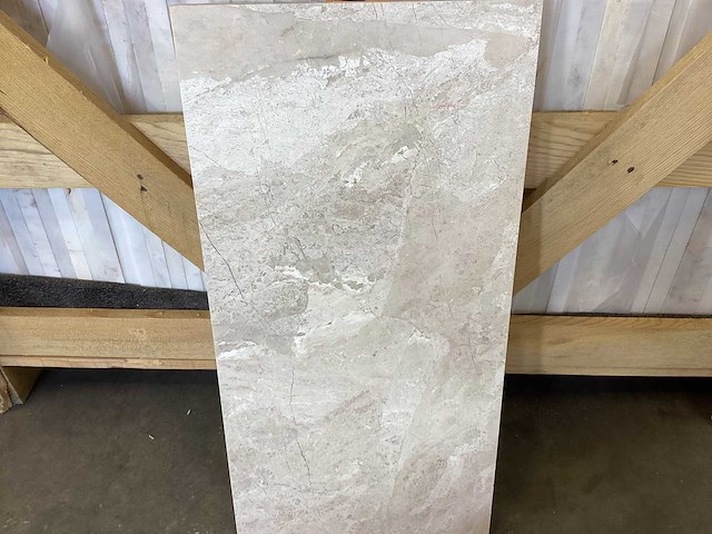 Natuursteen marmer creme gepolijst vloertegel 30x60x2 cm 56.16 m² - afbeelding 3 van  8