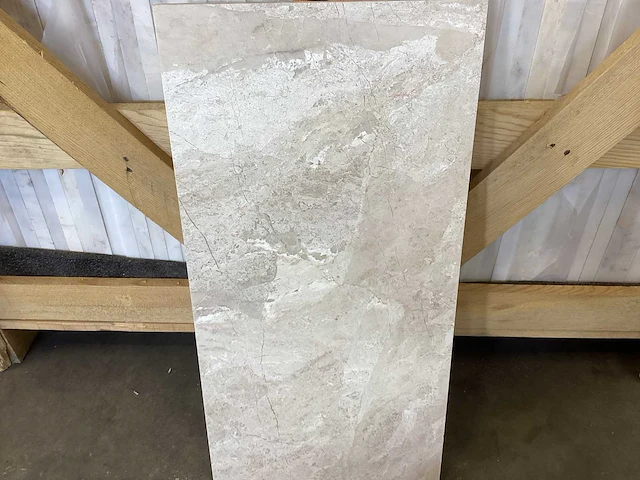 Natuursteen marmer creme gepolijst vloertegel 30x60x2 cm 56.16 m² - afbeelding 2 van  12