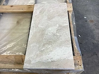 Natuursteen marmer creme gepolijst vloertegel 30x60x2 cm 56.16 m² - afbeelding 7 van  12