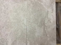 Natuursteen marmer creme gezoet 30,5x61 cm tegel 26 m² - afbeelding 14 van  15