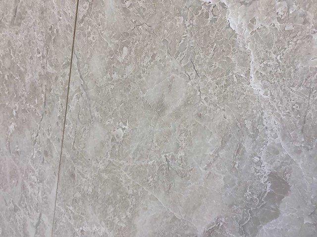 Natuursteen marmer creme gezoet 30,5x61 cm tegel 26 m² - afbeelding 11 van  14