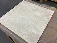 Natuursteen marmer creme gezoet 30,5x61 cm tegel 26 m² - afbeelding 4 van  17