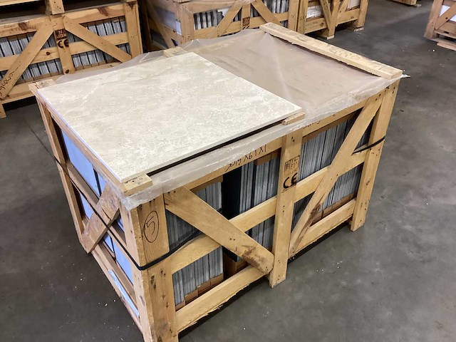 Natuursteen marmer creme gezoet 30,5x61 cm tegel 26 m² - afbeelding 10 van  17