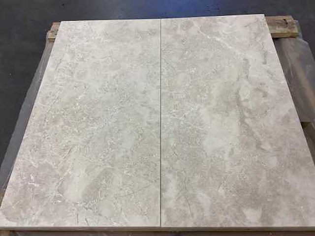 Natuursteen marmer creme gezoet 30,5x61 cm tegel 26 m² - afbeelding 5 van  17