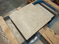 Natuursteen marmer creme gezoet 45,7x45,7x2 cm tegels 21,72 m² - afbeelding 4 van  5