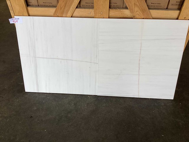 Natuursteen marmer dolomiti gezoet 45,7x45,7 cm tegel 35 m² - afbeelding 7 van  9