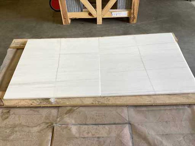 Natuursteen marmer dolomiti gezoet 45,7x45,7 cm tegel 35 m² - afbeelding 3 van  15