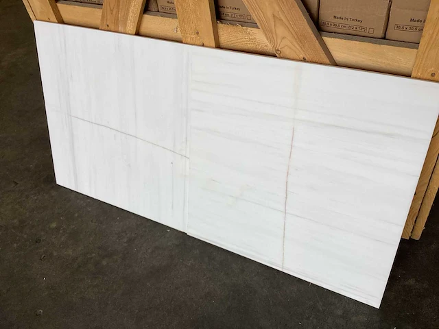 Natuursteen marmer dolomiti gezoet 45,7x45,7 cm tegel 35 m² - afbeelding 5 van  15