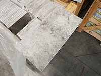 Natuursteen marmer grey gezoet 30,5x61x2 cm tegel 50,61 m² - afbeelding 10 van  13