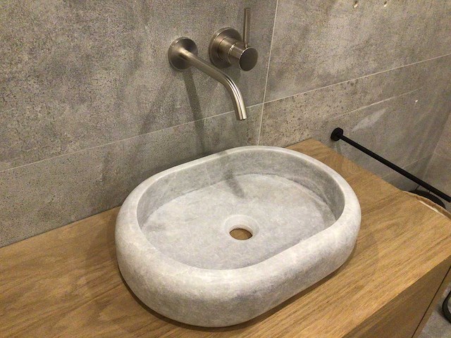Natuursteen marmer grey oval wastafel 47x34x10 cm - afbeelding 3 van  3