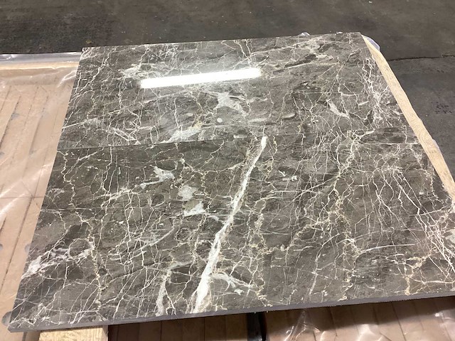 Natuursteen marmer grijs gepolijst 30,5x61 cm tegel 26 m² - afbeelding 1 van  16