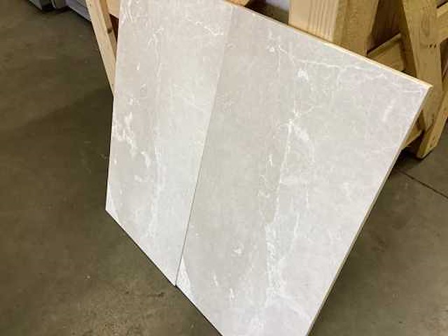 Natuursteen marmer grijs gezoet 30,5x61 cm tegel 80 m² - afbeelding 15 van  19