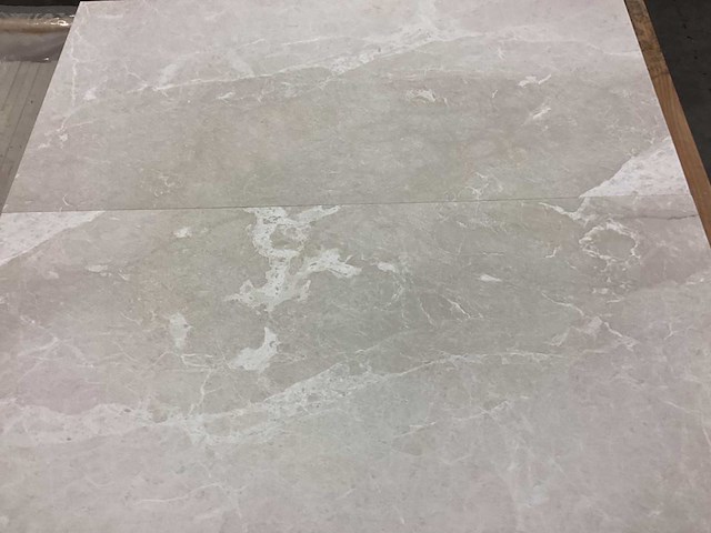 Natuursteen marmer grijs gezoet 30,5x61 cm tegel 80 m² - afbeelding 15 van  19