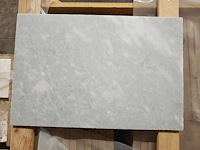 Natuursteen marmer grijs mat 40,6x61x1,2 cm tegels 35,66 m² - afbeelding 1 van  3