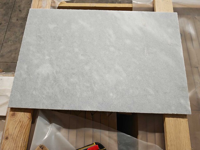 Natuursteen marmer grijs mat 40,6x61x1,2 cm tegels 35,66 m² - afbeelding 1 van  4