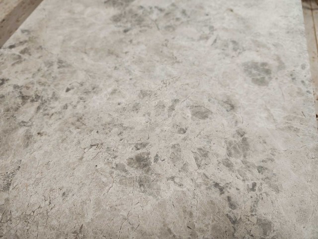 Natuursteen marmer silver gezoet 30,5x61x1,5 cm tegel 19,72 m² - afbeelding 4 van  6