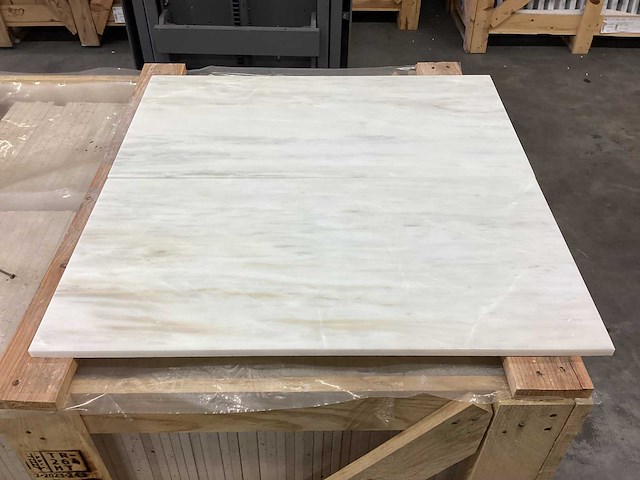 Natuursteen marmer wit calacatta gepolijst 30,5x61 cm tegel 50 m² - afbeelding 5 van  20