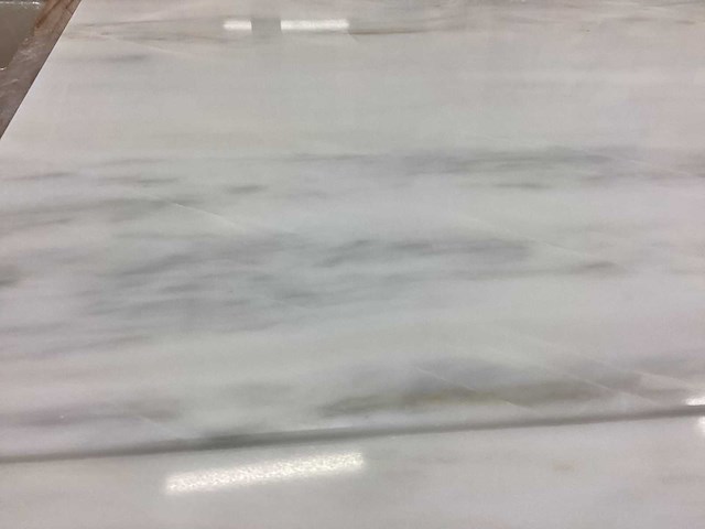 Natuursteen marmer wit calacatta gepolijst 30,5x61 cm tegel 50 m² - afbeelding 9 van  20