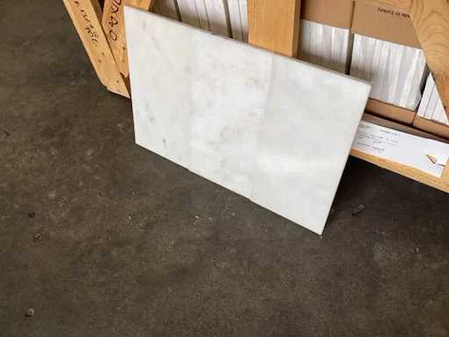 Natuursteen marmer wit gepolijst 15,2x30 cm tegel 30 m² - afbeelding 8 van  15